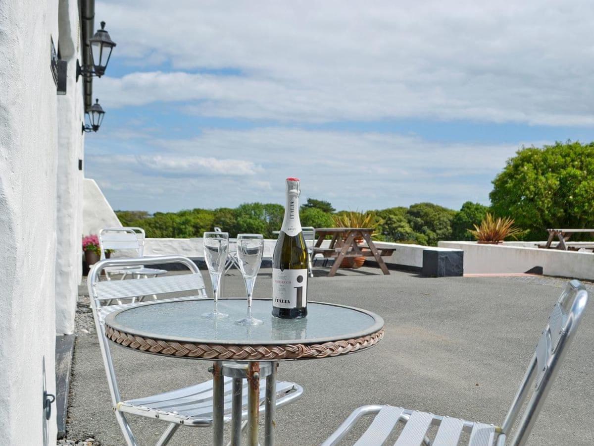 Hotel Celtic Haven Lydstep Esterno foto