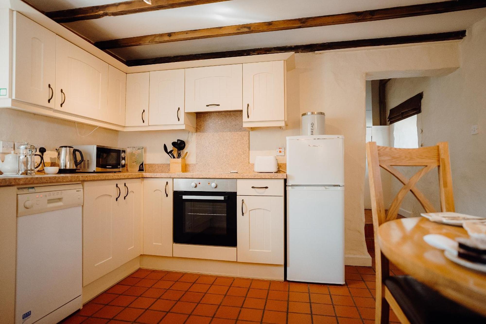 Hotel Celtic Haven Lydstep Esterno foto
